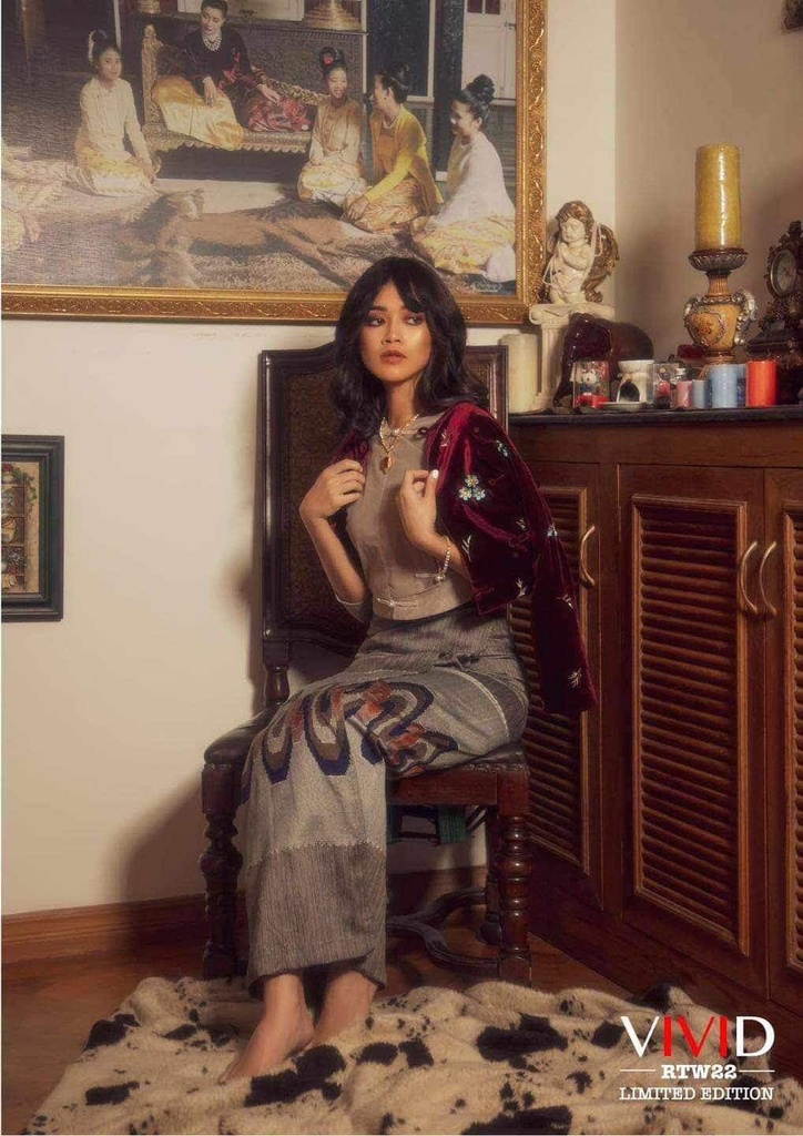 သဘာဝ လက်ကော် (၃) ကြိုး
ကြိုးကြီးချိတ်