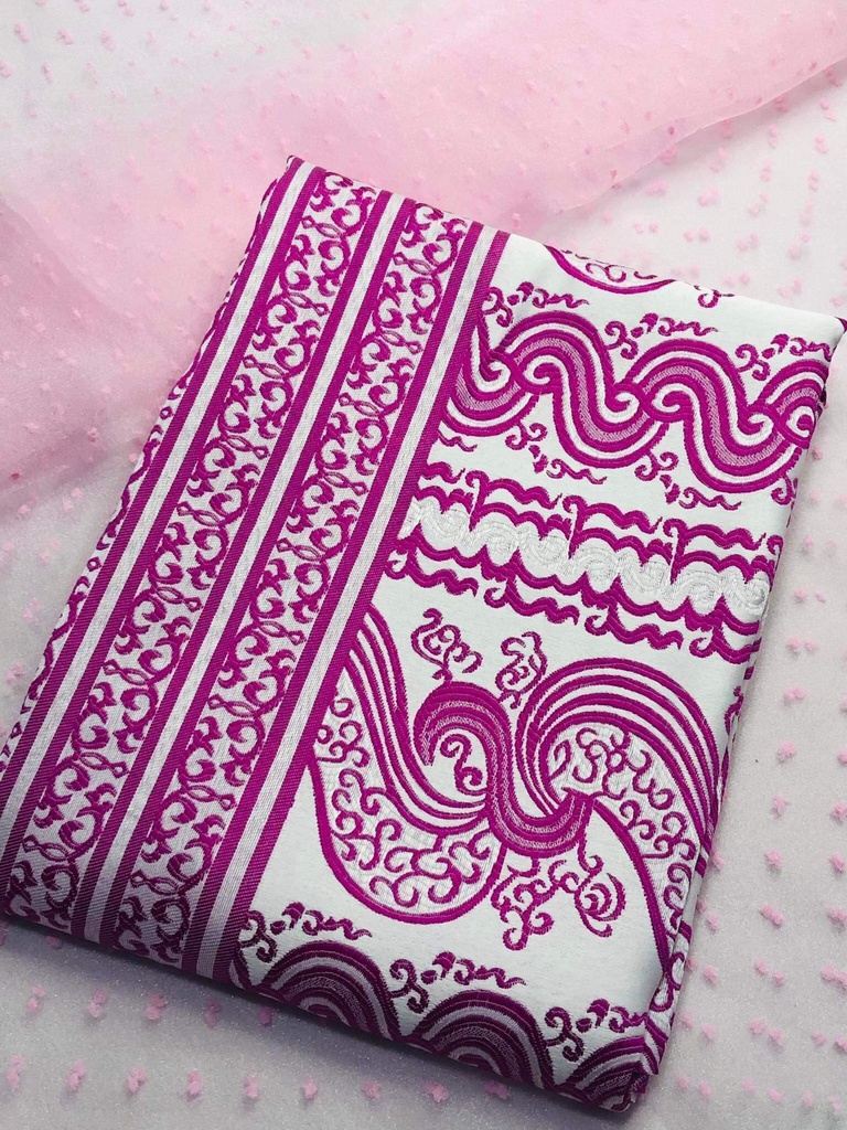 အမရာ ပန်ပန် ချိတ်လုံချည်နှင့်ဗလန်တီနို ဝမ်းဆက် ( ၂ ကိုက်+၁ကိုက် ) (001)